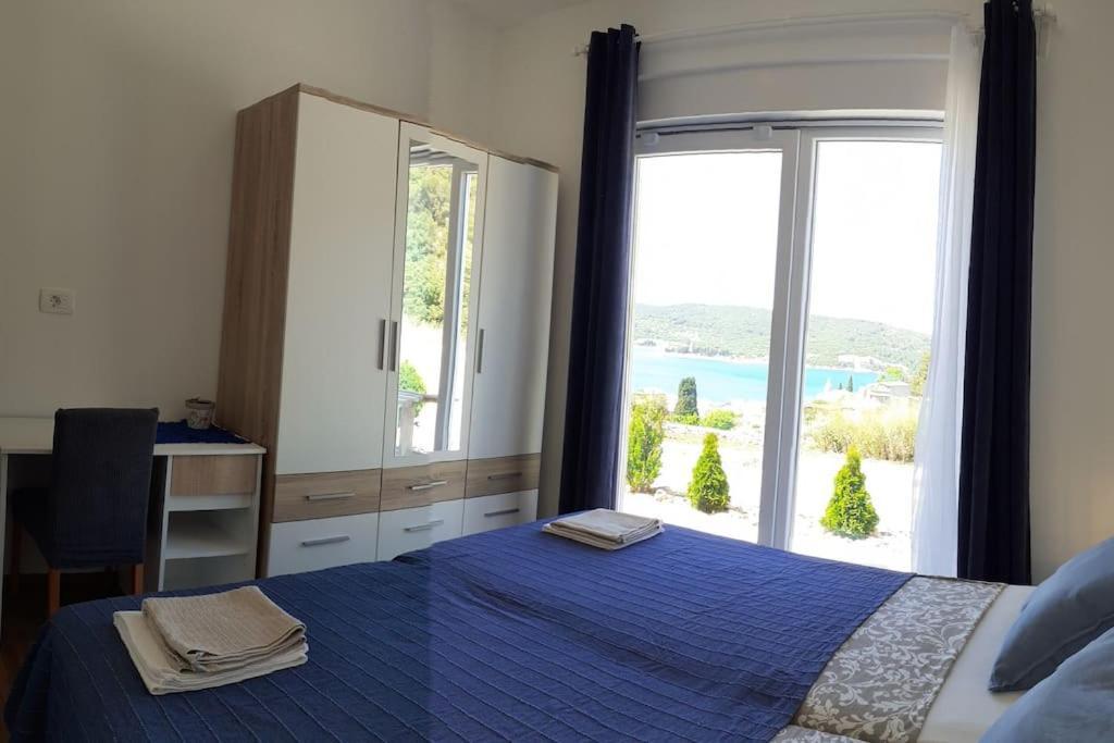 Vis - Luxury Holiday Villa With Swimming Pool Buitenkant foto